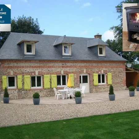 Des Chataigniers Holiday home *